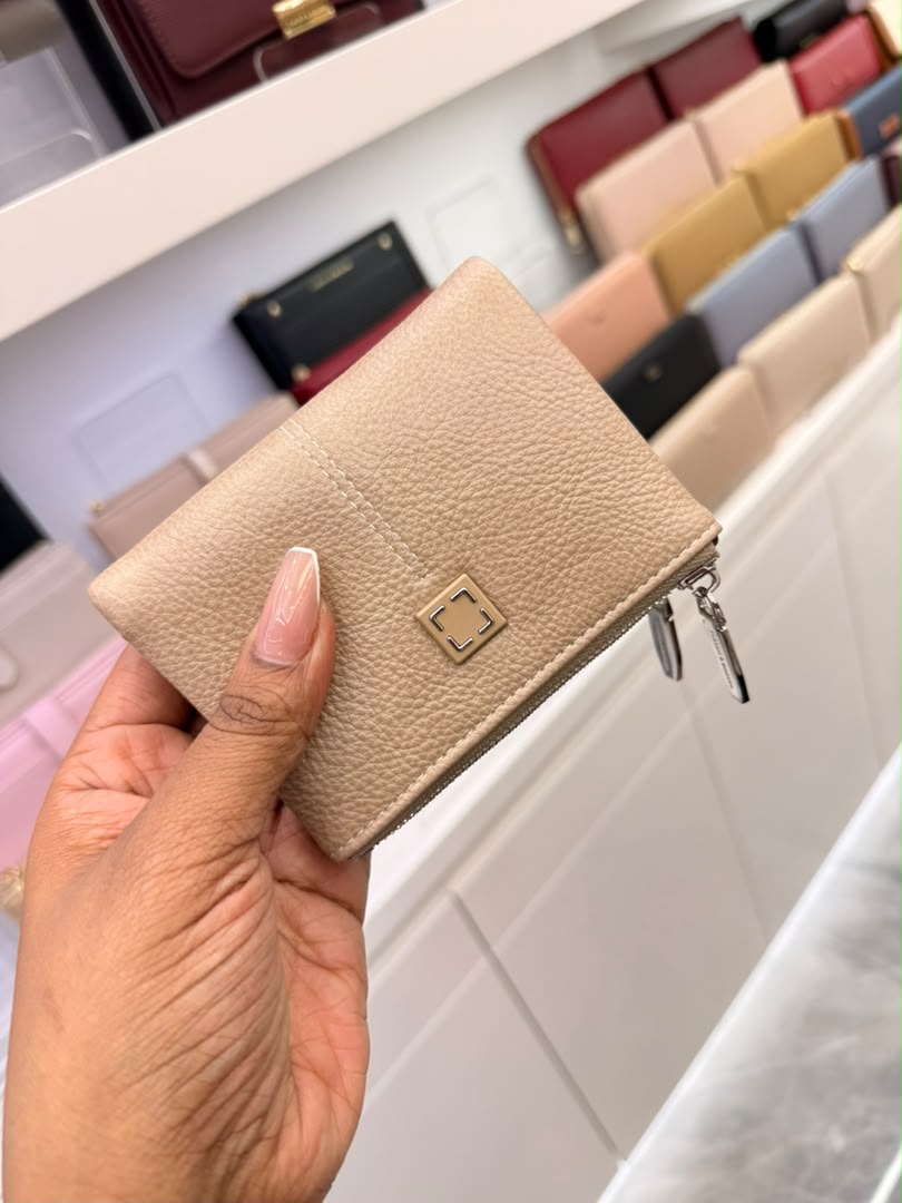 FEMALE WALLET 8 2