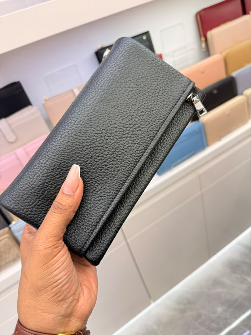 FEMALE WALLET KUBWA